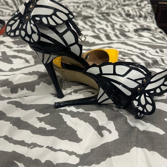 Heels - Picture 3 of 7